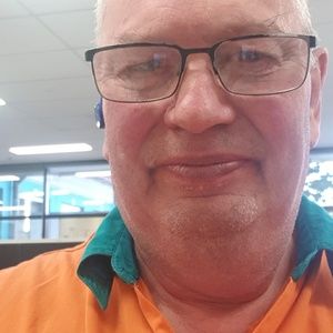 Meet your Posher, Colin